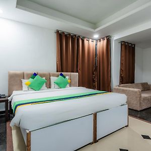 Treebo Silver Apartment
